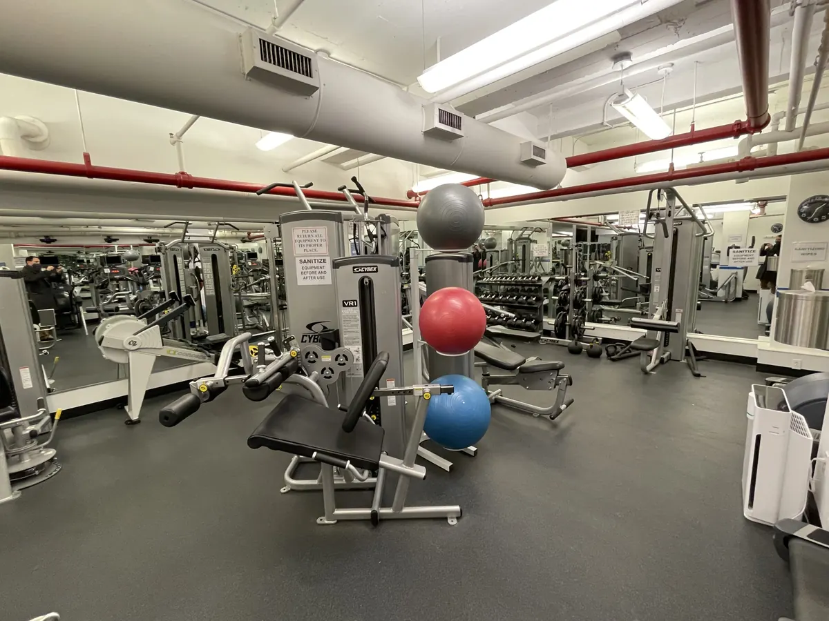 The gym of a luxury apartment.