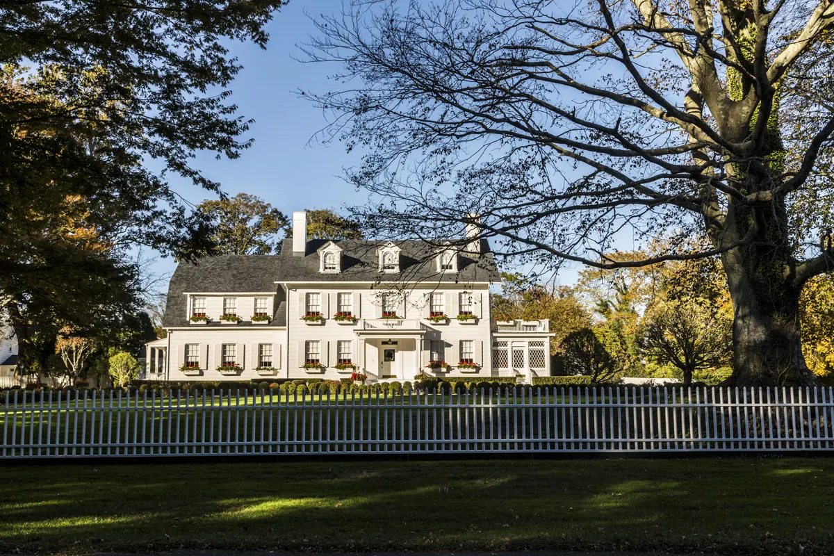 A typical classical vintage House in East Hampton.